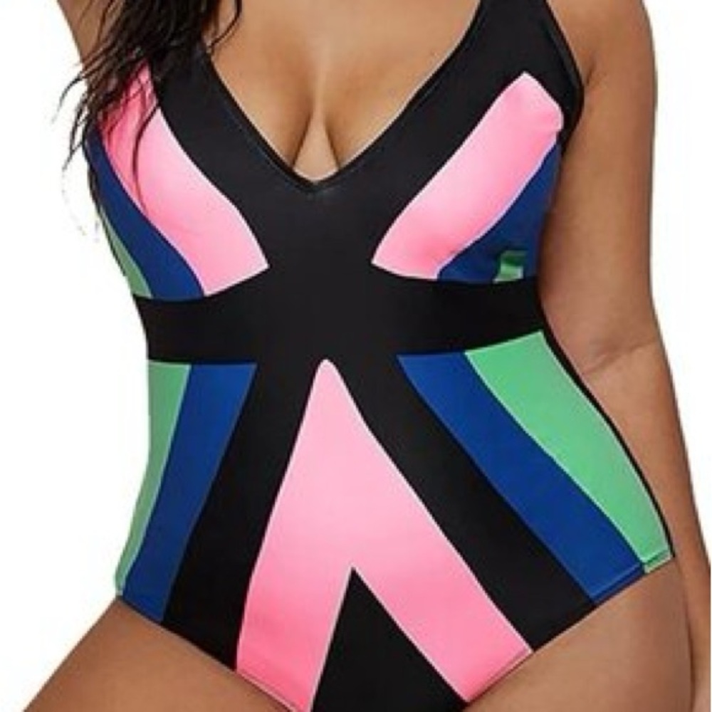 City chic plus size bathing suit